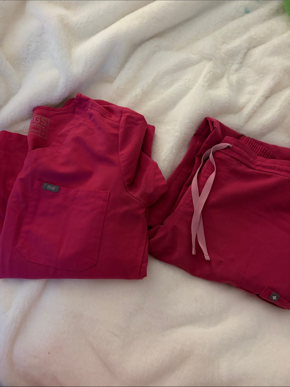 Figs Women's V-Neck Scrub Top in Raspberry